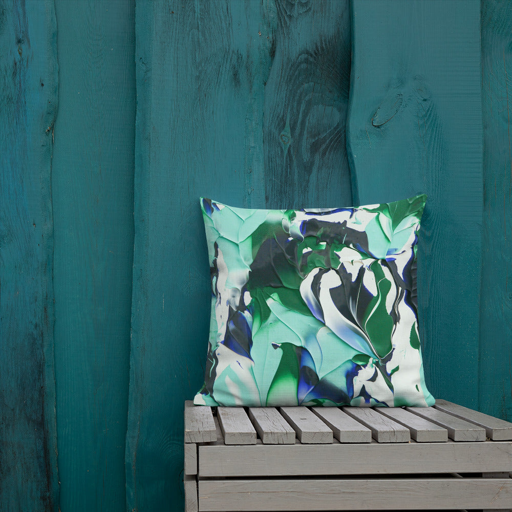 The Kiss - Premium Pillow