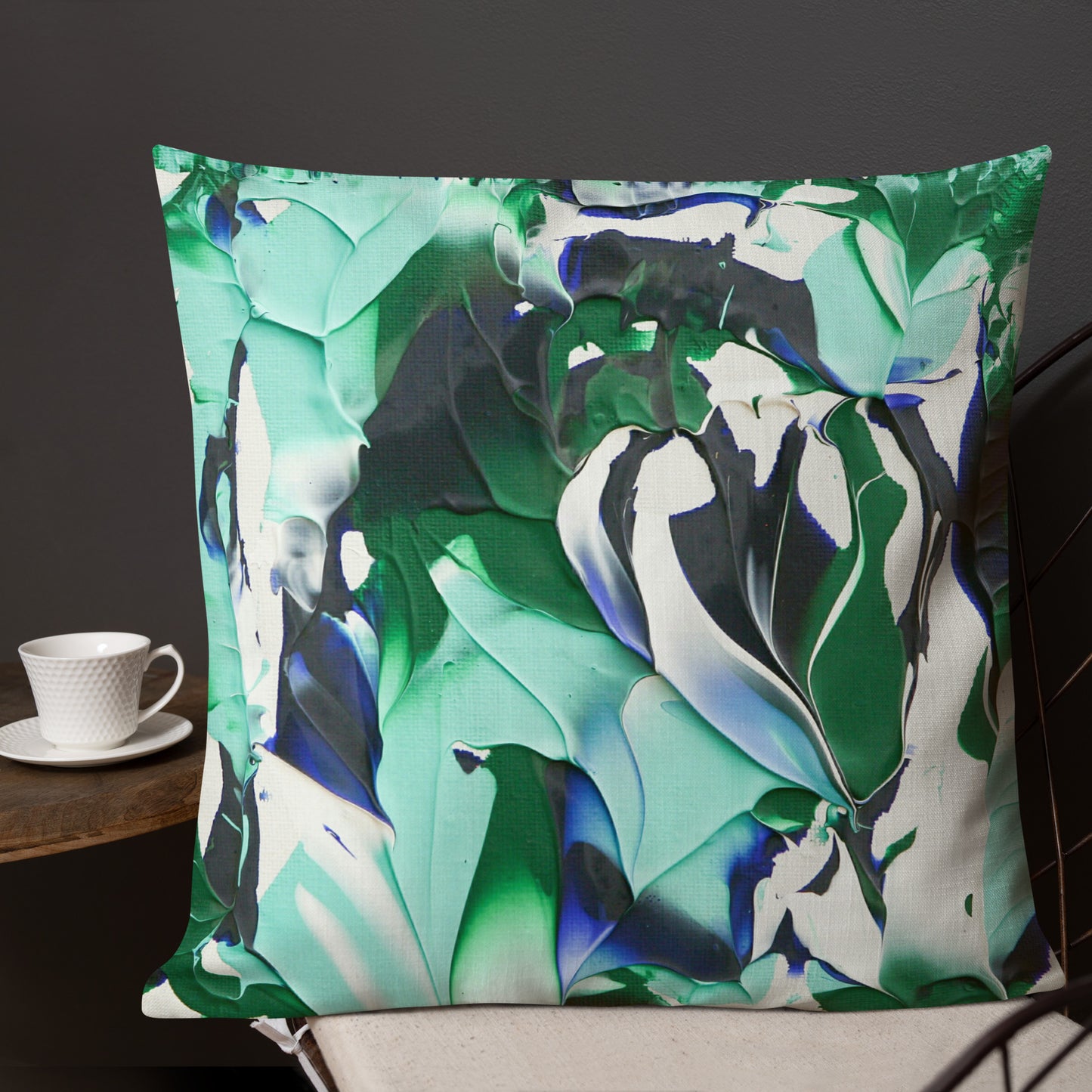 The Kiss - Premium Pillow