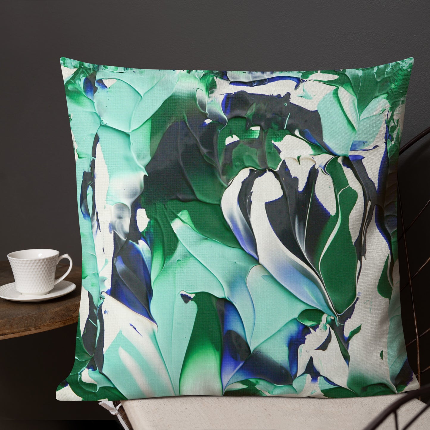 The Kiss - Premium Pillow